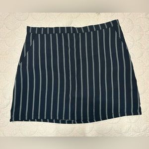 Forever21: Black/cream Mini Skirt
